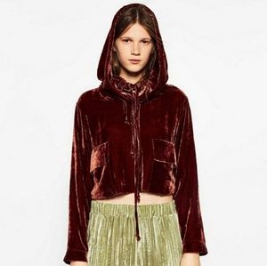 Zara burgundy Hooded Velvet Top size S(26)